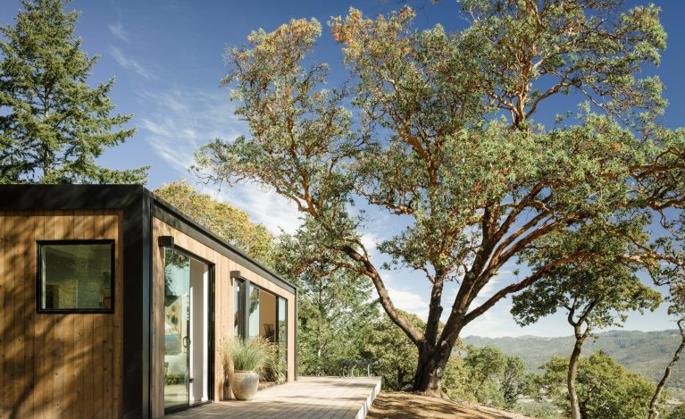 657cd16196389eee4ef95e2b_ConnectHomes_Sonoma-1536 Hero